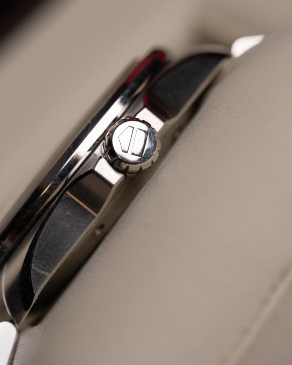 19ad20ee-4a15-430d-9f69-39f4bc9fcf29 19ad20ee-4a15-430d-9f69-39f4bc9fcf29