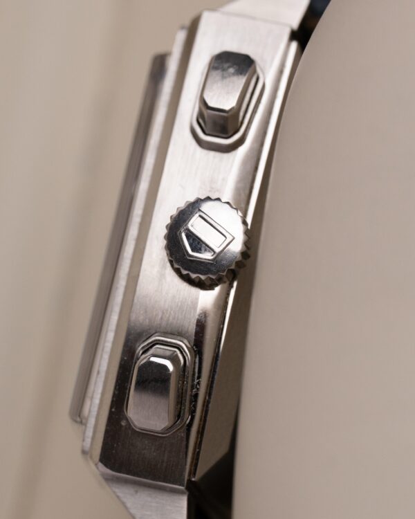 eccbf333-9448-4938-a5aa-e32b811dd4b8 eccbf333-9448-4938-a5aa-e32b811dd4b8