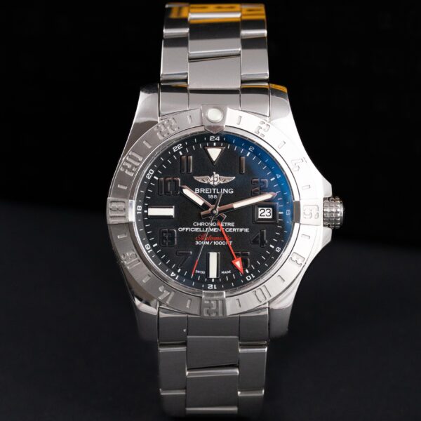 Breitling Avenger II A3239011/BC34