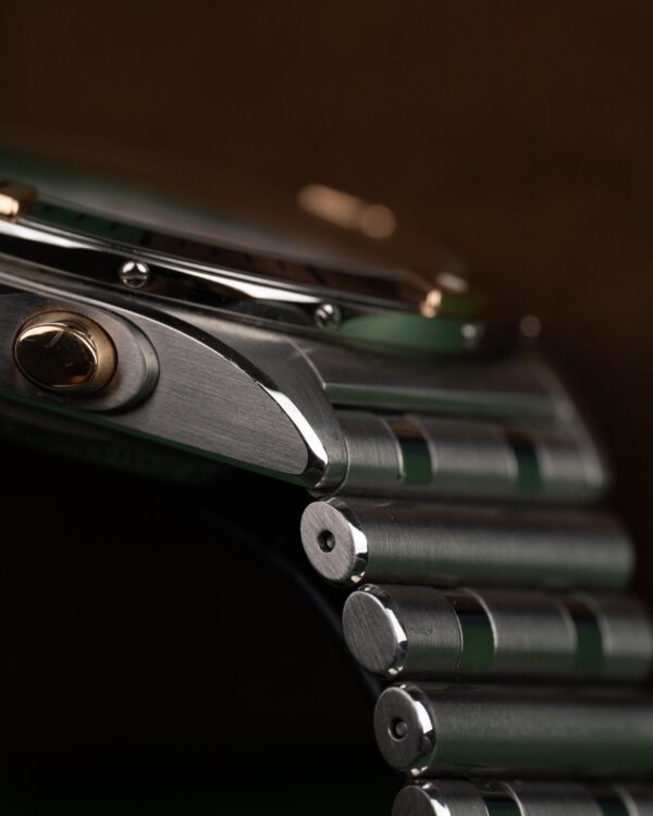 cf165702-baaa-4c60-a2c4-ecc24bab124c cf165702-baaa-4c60-a2c4-ecc24bab124c