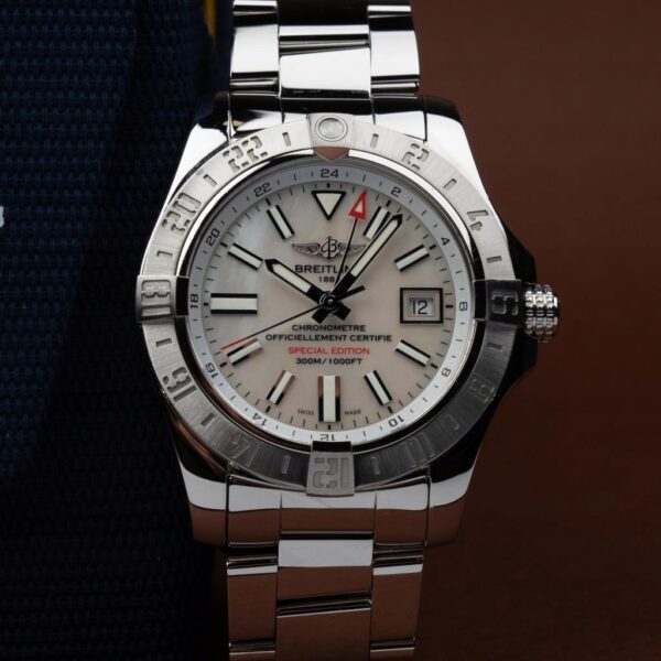 Breitling Avenger II GMT A3239011/A809